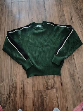 Zara Dark Green Ribbed Crewneck Sweater